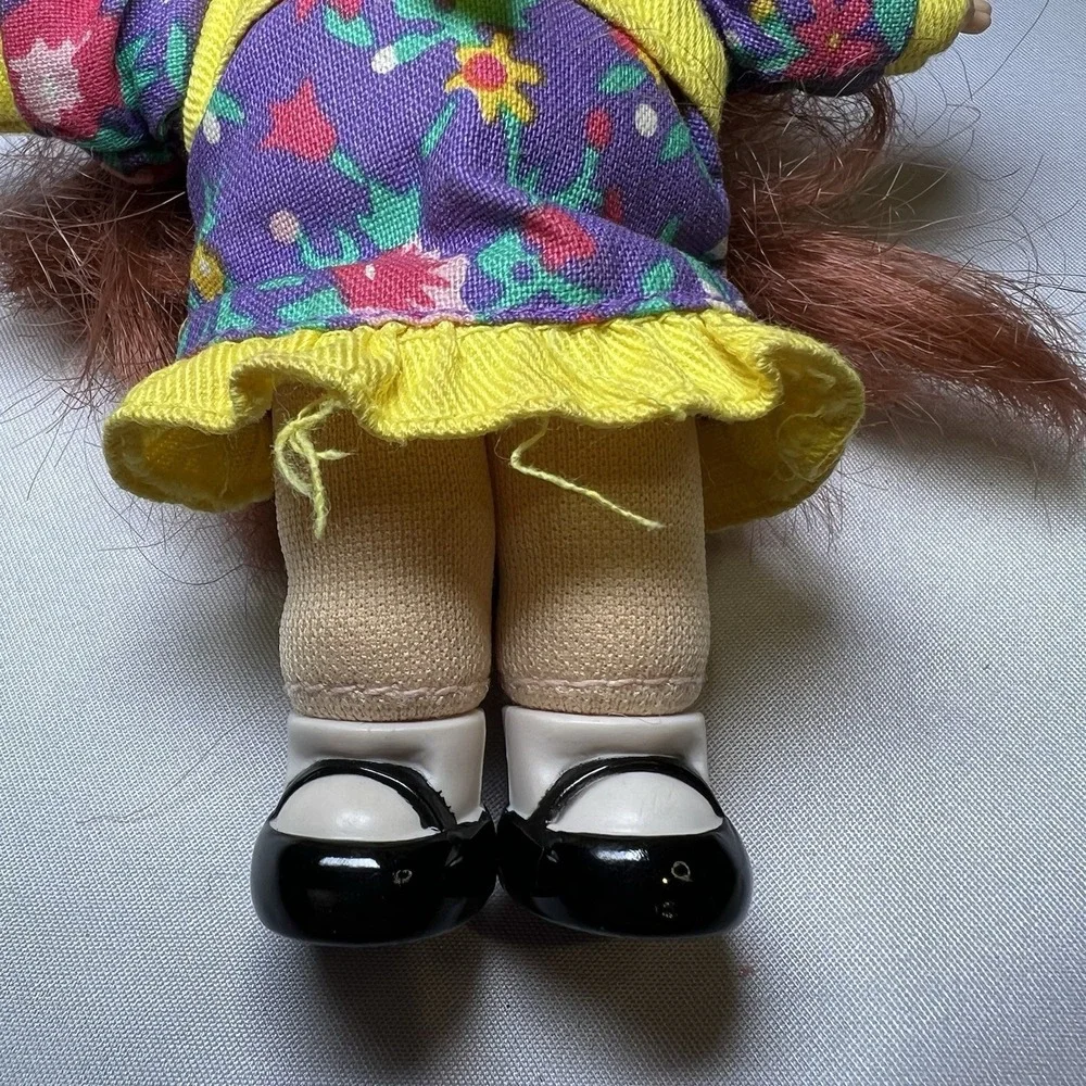 CABBAGE PATCH Doll‎ Mini Figure Vintage 1995 Red Hair Girl Floral Dress Grn Eyes